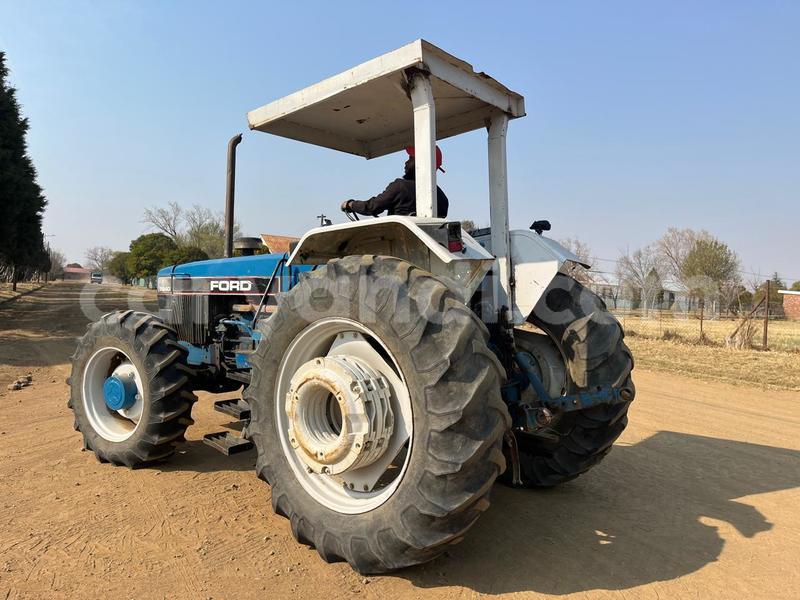 Big with watermark ford e 150 cargo van zambia kitwe 30494