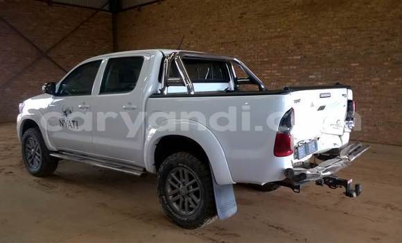 Buy Used Toyota Hilux White Car in Ndola in Zambia Buy Used Toyota Hilux White Car in Ndola in Zambia