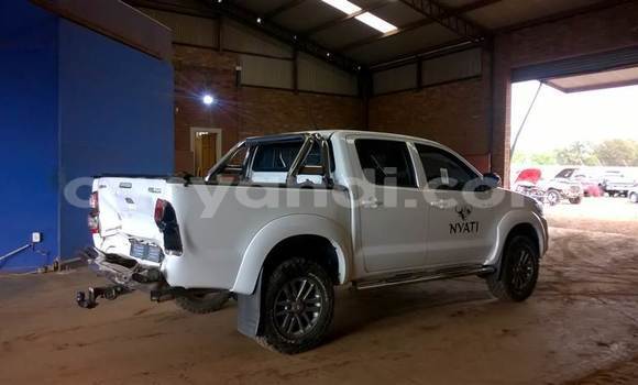 Buy Used Toyota Hilux White Car in Ndola in Zambia Buy Used Toyota Hilux White Car in Ndola in Zambia
