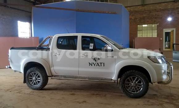 Buy Used Toyota Hilux White Car in Ndola in Zambia Buy Used Toyota Hilux White Car in Ndola in Zambia