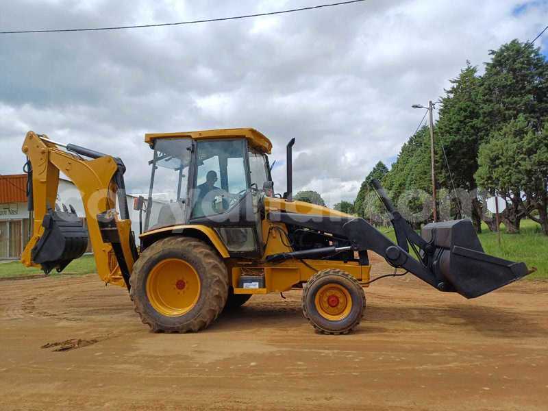 Big with watermark caterpillar 120 zambia lusaka 30496