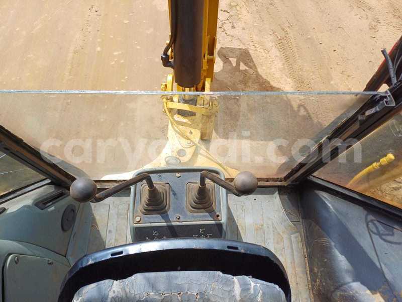 Big with watermark caterpillar 120 zambia lusaka 30496