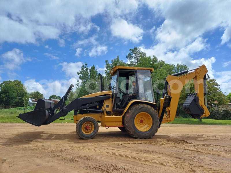 Big with watermark caterpillar 120 zambia lusaka 30496