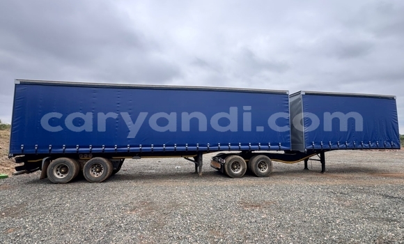 Buy Used DAF CF Blue Truck in Lusaka in Zambia