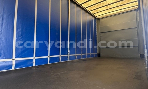 Buy Used DAF CF Blue Truck in Lusaka in Zambia Buy Used DAF CF Blue Truck in Lusaka in Zambia