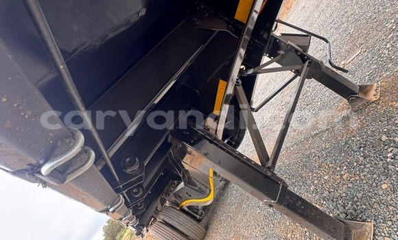 Buy Used DAF CF Blue Truck in Lusaka in Zambia Buy Used DAF CF Blue Truck in Lusaka in Zambia