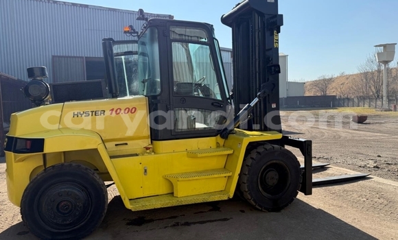 Buy Used Caterpillar 120 Green Truck in Kitwe in Zambia