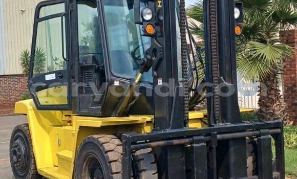 Buy Used Caterpillar 120 Green Truck in Kitwe in Zambia Buy Used Caterpillar 120 Green Truck in Kitwe in Zambia