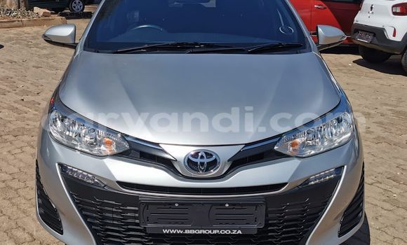 Acheter Occasion Voiture Toyota Yaris Gris à Kitwe, Zambie Acheter Occasion Voiture Toyota Yaris Gris à Kitwe, Zambie