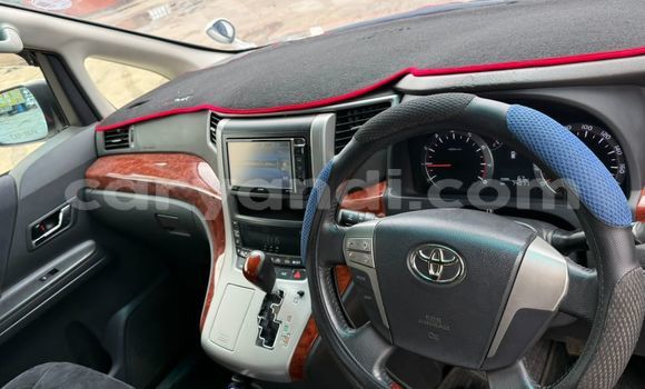 Acheter Occasion Voiture Toyota Alphard Blanc à Lusaka, Zambie Acheter Occasion Voiture Toyota Alphard Blanc à Lusaka, Zambie