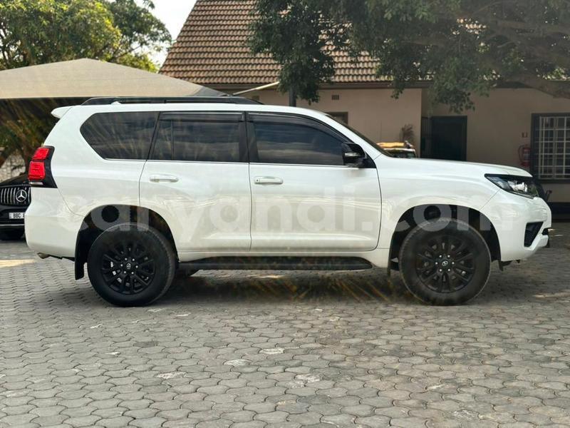 Big with watermark toyota prado zambia lusaka 30512