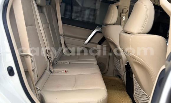 Acheter Occasion Voiture Toyota Prado Blanc à Lusaka, Zambie Acheter Occasion Voiture Toyota Prado Blanc à Lusaka, Zambie