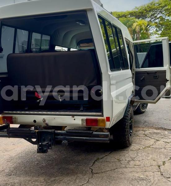 Big with watermark toyota land cruiser zambia ndola 30513