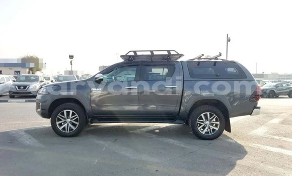 Tenga Tsaru Toyota Hilux Zvimwe Mota in Lusaka in Zambia Tenga Tsaru Toyota Hilux Zvimwe Mota in Lusaka in Zambia