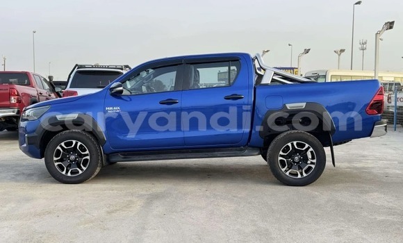 Tenga Tsaru Toyota Hilux Bhuruu Mota in Lusaka in Zambia Tenga Tsaru Toyota Hilux Bhuruu Mota in Lusaka in Zambia