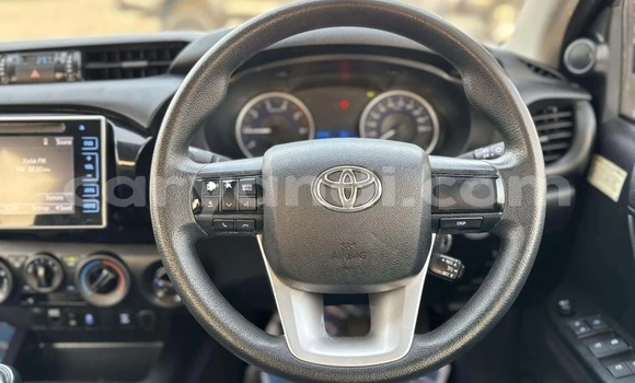 Tenga Tsaru Toyota Hilux Bhuruu Mota in Lusaka in Zambia Tenga Tsaru Toyota Hilux Bhuruu Mota in Lusaka in Zambia