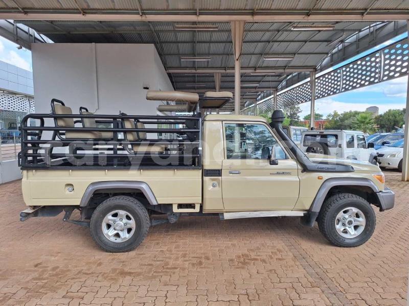 Big with watermark toyota land cruiser zambia livingstone 30544