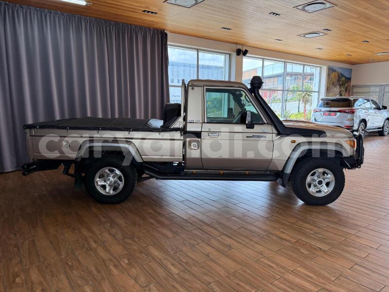 Big with watermark toyota land cruiser zambia livingstone 30545