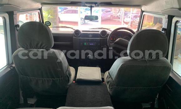 Buy Used Land Rover Defender White Car in Livingstone in Zambia Buy Used Land Rover Defender White Car in Livingstone in Zambia
