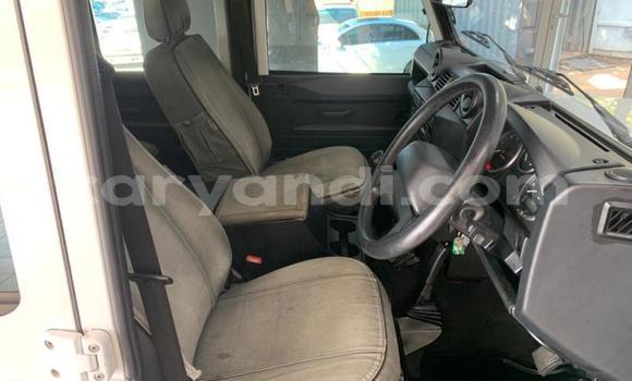 Buy Used Land Rover Defender White Car in Livingstone in Zambia Buy Used Land Rover Defender White Car in Livingstone in Zambia