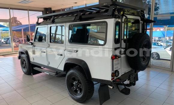 Buy Used Land Rover Defender White Car in Livingstone in Zambia Buy Used Land Rover Defender White Car in Livingstone in Zambia