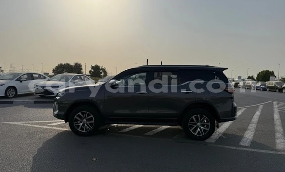 Tenga Tsaru Toyota Fortuner Zvimwe Mota in Import - Dubai in Zambia Tenga Tsaru Toyota Fortuner Zvimwe Mota in Import - Dubai in Zambia