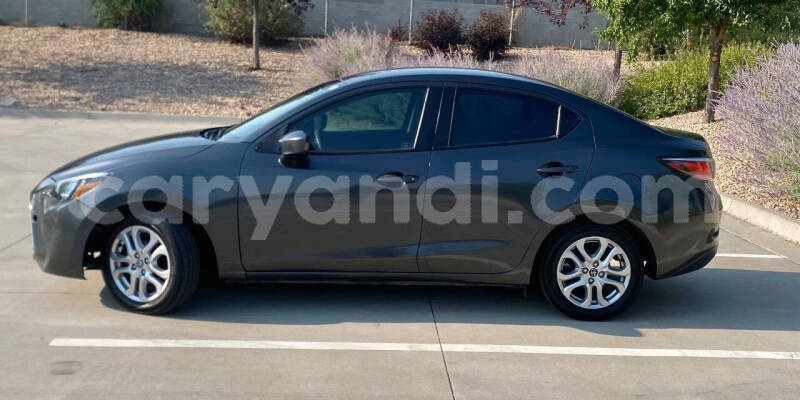 Big with watermark toyota yaris zambia lusaka 30550