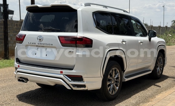 Buy Used Toyota Land Cruiser White Car in Lusaka in Zambia Buy Used Toyota Land Cruiser White Car in Lusaka in Zambia