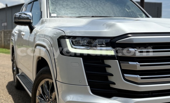 Buy Used Toyota Land Cruiser White Car in Lusaka in Zambia Buy Used Toyota Land Cruiser White Car in Lusaka in Zambia