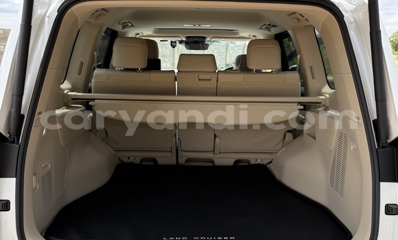 Buy Used Toyota Land Cruiser White Car in Lusaka in Zambia Buy Used Toyota Land Cruiser White Car in Lusaka in Zambia