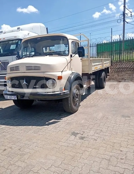 Big with watermark mercedes benz 1117 zambia lusaka 30561