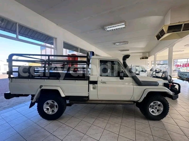 Big with watermark toyota land cruiser zambia lusaka 30562