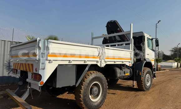 Acheter Occasion Utilitaire Mercedes–Benz 1117 Blanc à Lusaka, Zambie Acheter Occasion Utilitaire Mercedes–Benz 1117 Blanc à Lusaka, Zambie
