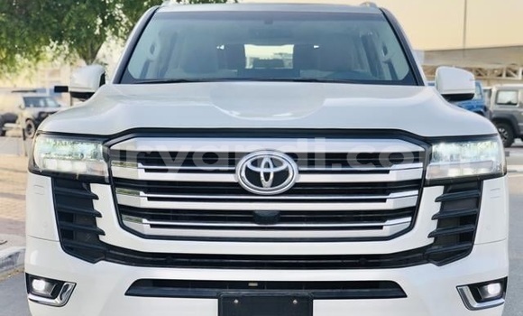 Tenga Tsaru Toyota Land Cruiser Chena Mota in Chambishi in Copperbelt Tenga Tsaru Toyota Land Cruiser Chena Mota in Chambishi in Copperbelt