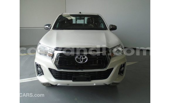Acheter Import Voiture Toyota Hilux Blanc à Import - Dubai, Zambie Acheter Import Voiture Toyota Hilux Blanc à Import - Dubai, Zambie