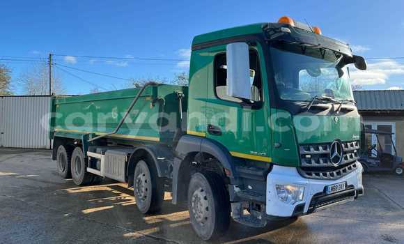 Nunua Ilio tumika Mercedes–Benz Arocs Kijani Lori ndani ya Chingola nchini Zambia
