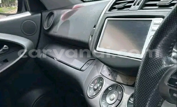 Buy Used Toyota Vanguard White Car in Lusaka in Zambia Buy Used Toyota Vanguard White Car in Lusaka in Zambia