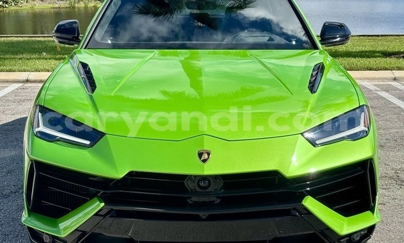 Buy Used Lamborghini Urus Green Car in Chililabombwe in Copperbelt Buy Used Lamborghini Urus Green Car in Chililabombwe in Copperbelt