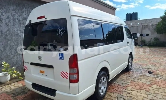 Buy Used Toyota Hiace White Car in Lusaka in Zambia Buy Used Toyota Hiace White Car in Lusaka in Zambia