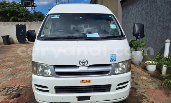 Buy Used Toyota Hiace White Car in Lusaka in Zambia Buy Used Toyota Hiace White Car in Lusaka in Zambia