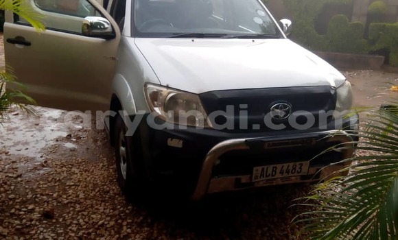 Buy Used Toyota Hilux Silver Car in Lusaka in Zambia Buy Used Toyota Hilux Silver Car in Lusaka in Zambia