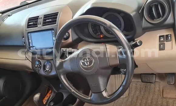 Buy Used Toyota Vanguard White Car in Lusaka in Zambia Buy Used Toyota Vanguard White Car in Lusaka in Zambia