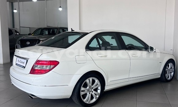 Acheter Occasion Voiture Mercedes‒Benz C–Class Blanc à Lusaka, Zambie Acheter Occasion Voiture Mercedes‒Benz C–Class Blanc à Lusaka, Zambie