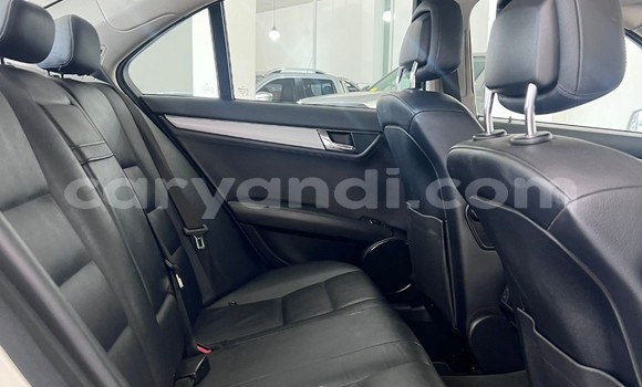 Acheter Occasion Voiture Mercedes‒Benz C–Class Blanc à Lusaka, Zambie Acheter Occasion Voiture Mercedes‒Benz C–Class Blanc à Lusaka, Zambie