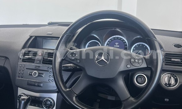 Acheter Occasion Voiture Mercedes‒Benz C–Class Blanc à Lusaka, Zambie Acheter Occasion Voiture Mercedes‒Benz C–Class Blanc à Lusaka, Zambie