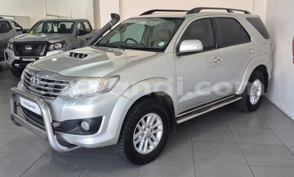 Acheter Occasion Voiture Toyota Fortuner Gris à Lusaka, Zambie
