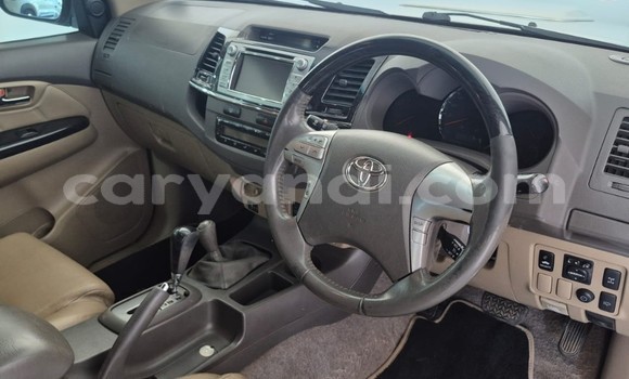 Acheter Occasion Voiture Toyota Fortuner Gris à Lusaka, Zambie Acheter Occasion Voiture Toyota Fortuner Gris à Lusaka, Zambie