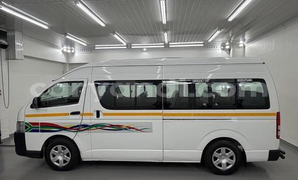 Acheter Occasion Voiture Toyota Hiace Blanc à Lusaka, Zambie Acheter Occasion Voiture Toyota Hiace Blanc à Lusaka, Zambie