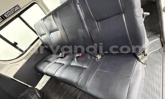 Acheter Occasion Voiture Toyota Hiace Blanc à Lusaka, Zambie Acheter Occasion Voiture Toyota Hiace Blanc à Lusaka, Zambie