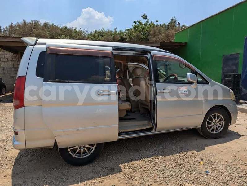 Big with watermark nissan serena zambia lusaka 30651